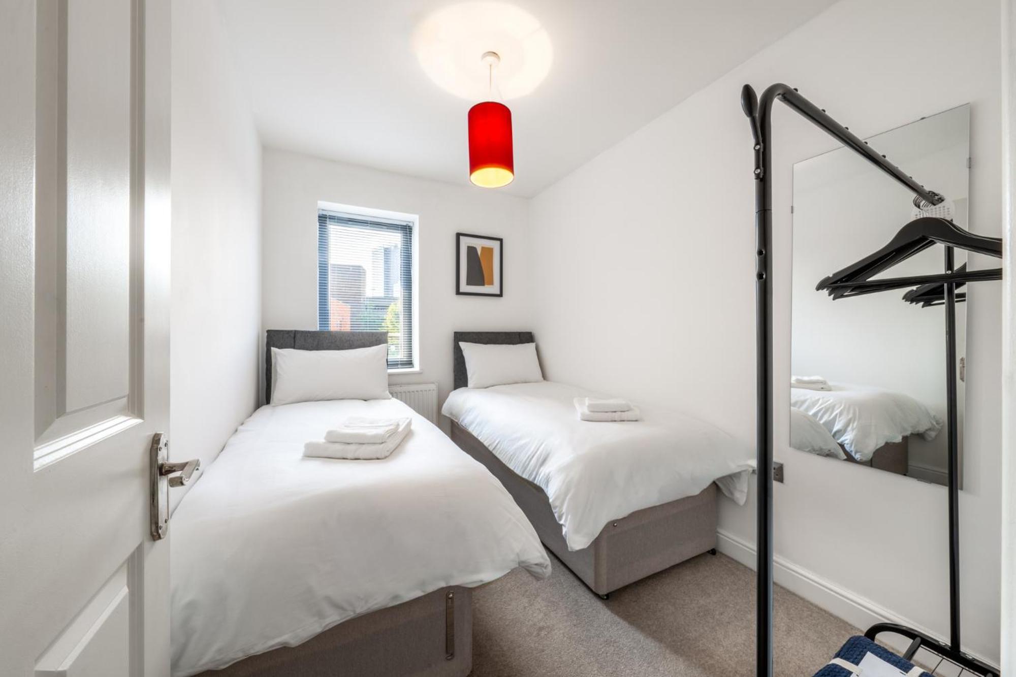 Apartament Central Watford Retreat By Hampton - Ideal For Contractors & Leisure Guests Zewnętrze zdjęcie